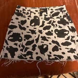 Trendy cow print skirt